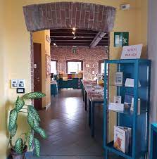 Foto interno Biblioteca